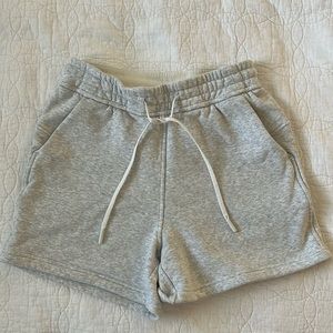 Lululemon lounge short size 2